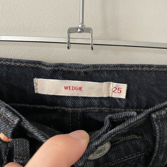 Levi's Wedgie Button Fly Waist Denim Dark Wash High Rise Skinny Jeans Black 25 - Picture 10 of 11